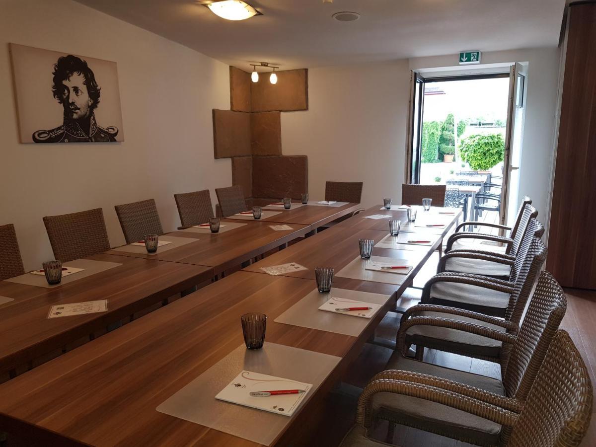 Hotel-Restaurant Pfaelzer Hof Edenkoben Eksteriør bilde