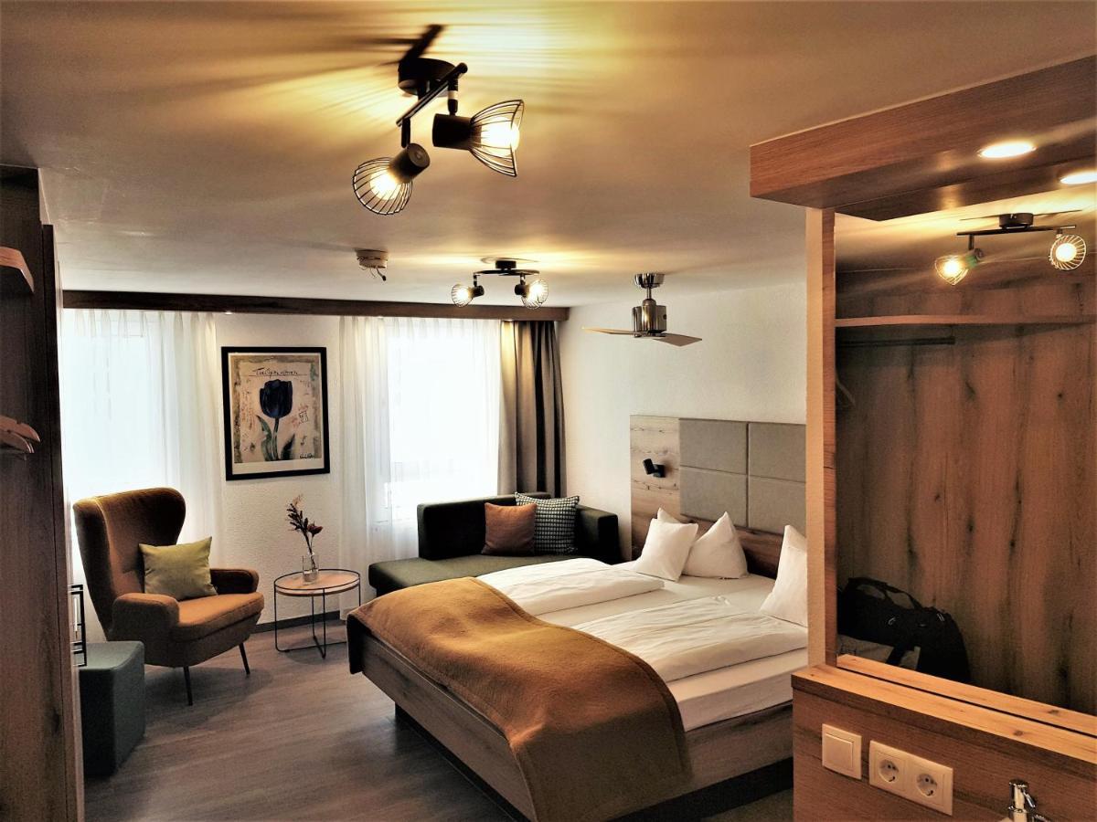 Hotel-Restaurant Pfaelzer Hof Edenkoben Eksteriør bilde