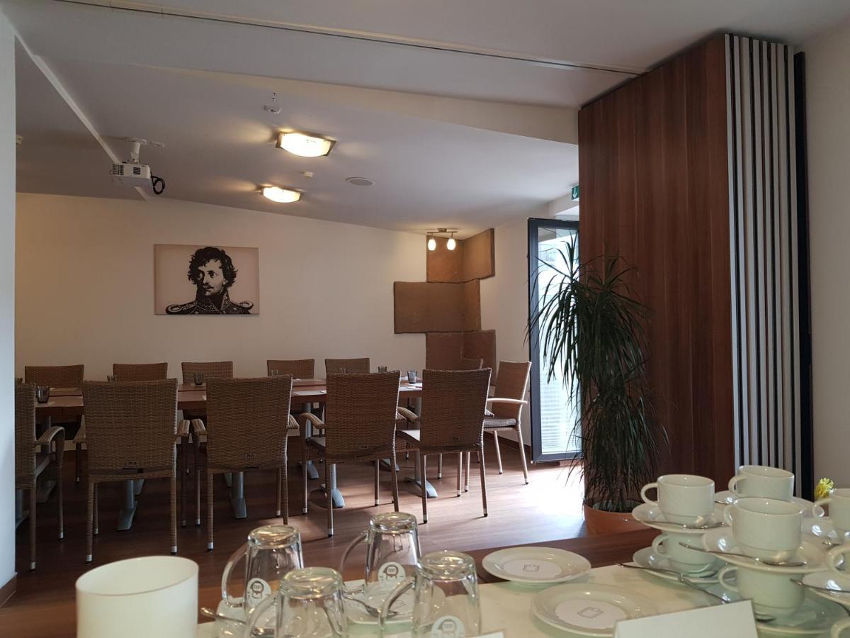 Hotel-Restaurant Pfaelzer Hof Edenkoben Eksteriør bilde
