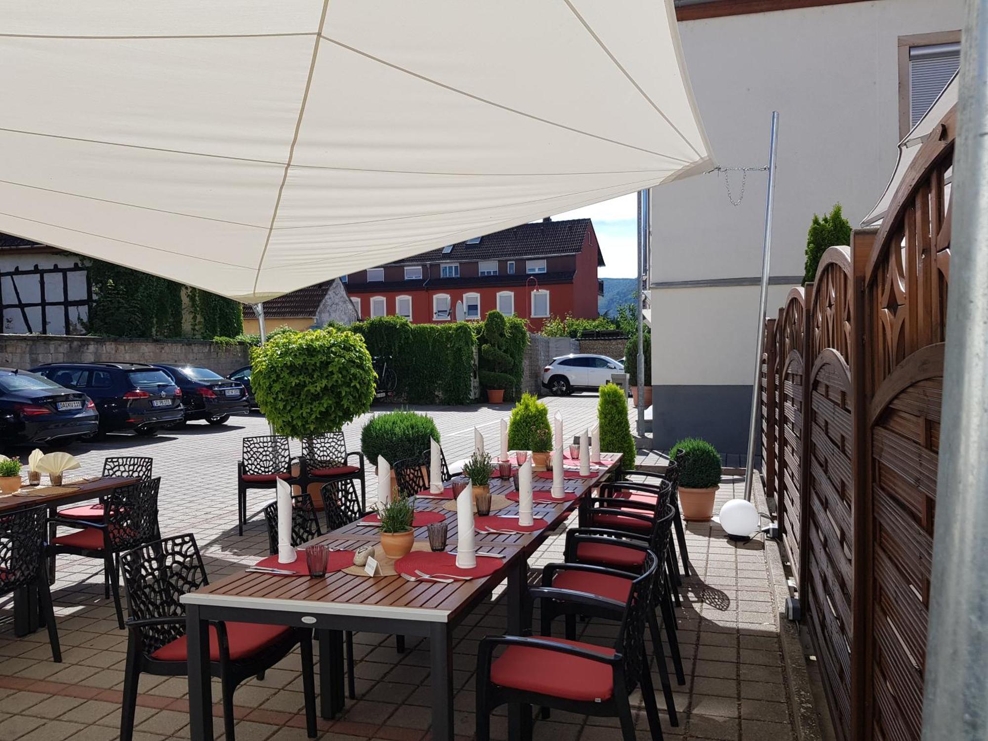 Hotel-Restaurant Pfaelzer Hof Edenkoben Eksteriør bilde