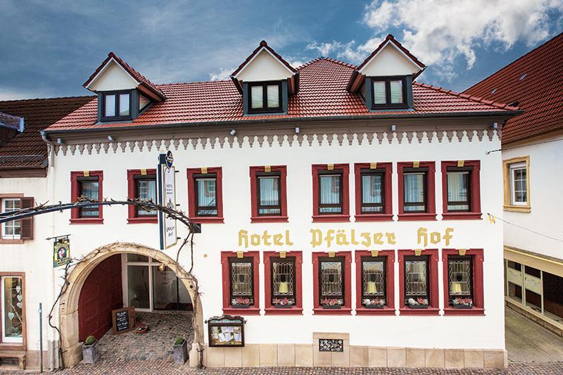 Hotel-Restaurant Pfaelzer Hof Edenkoben Eksteriør bilde